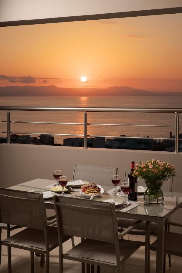 Overview Chania With Sea View And Amazing Sunset Exterior photo